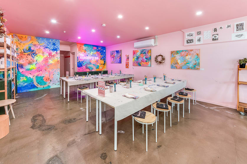 Click to view all images 1/37A Mount Barker Road Hahndorf SA 5245 - Image 3