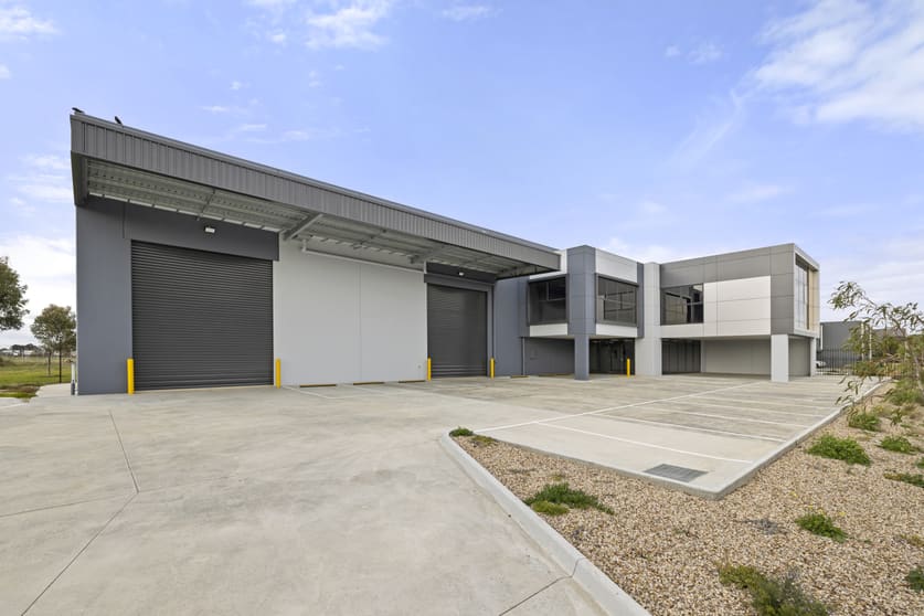 Click to view all images 12 Trafalgar Road Epping VIC 3076 - Image 2