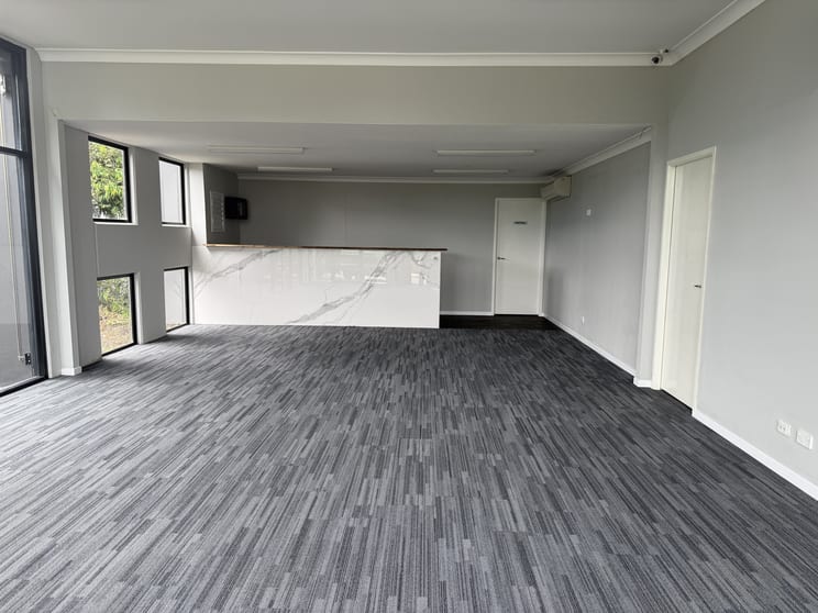 Click to view all images 1/8 Hopper Avenue Ormeau QLD 4208 - Image 2