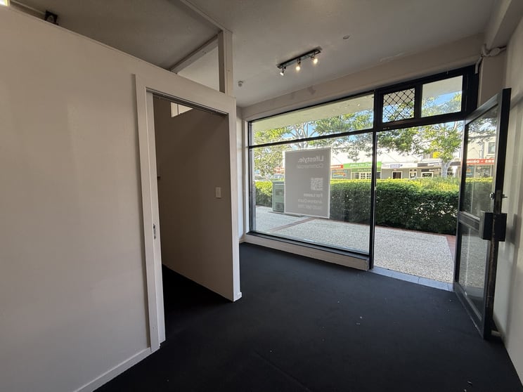 Click to view all images 1/123 William Street Port Macquarie NSW 2444 - Image 2