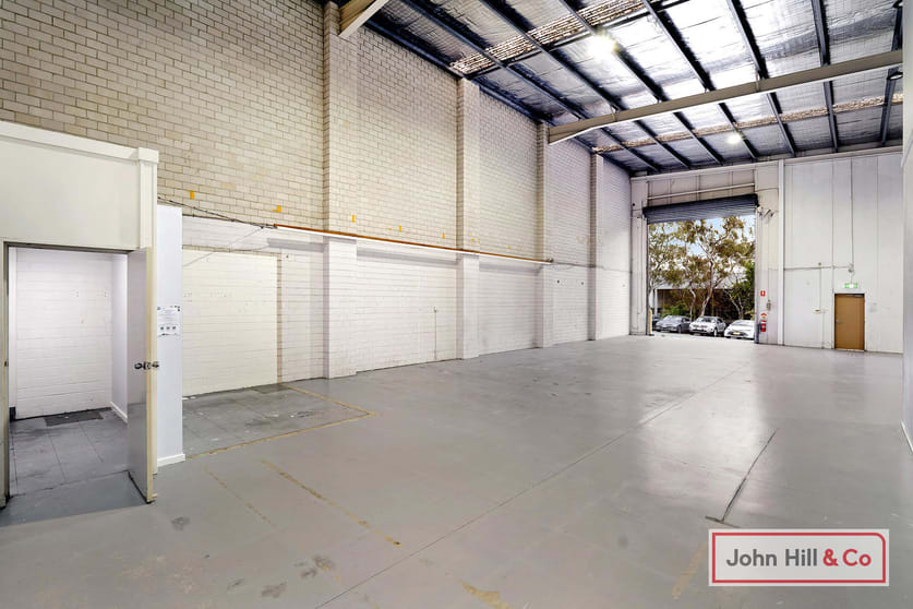 Click to view all images E2/2 Packard Avenue Castle Hill NSW 2154 - Image 1