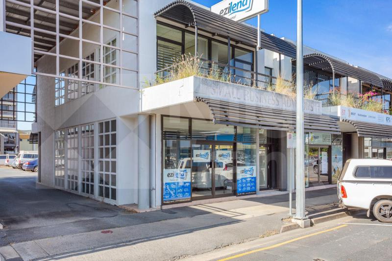 Click to view all images Level 1 Suite B/85B Bolsover Street Rockhampton City QLD 4700 - Image 1