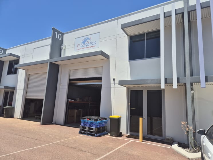 Click to view all images 10/8 Production Road Canning Vale WA 6155 - Image 2