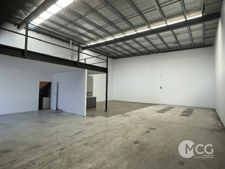 Click to view all images 14/ 562 Geelong Road Brooklyn VIC 3012 - Image 3