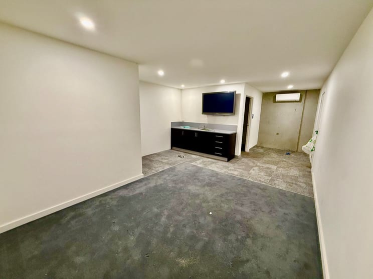 21/158 Chesterville Road Cheltenham VIC 3192 - Image 2
