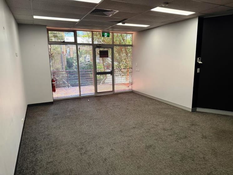 Click to view all images Brookvale NSW 2100 - Image 2
