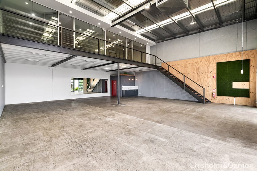 Click to view all images 8/91-93 Tulip Street Cheltenham VIC 3192 - Image 2