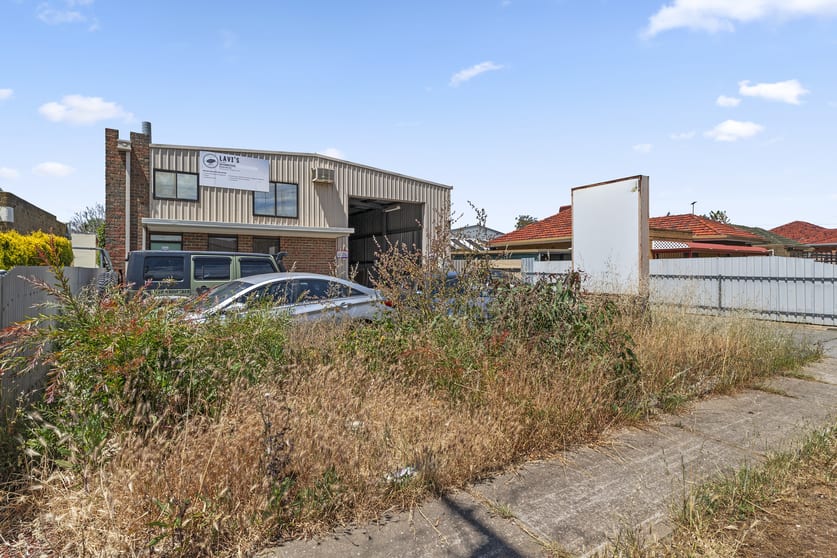 Click to view all images 18 Penley Avenue Wingfield SA 5013 - Image 1
