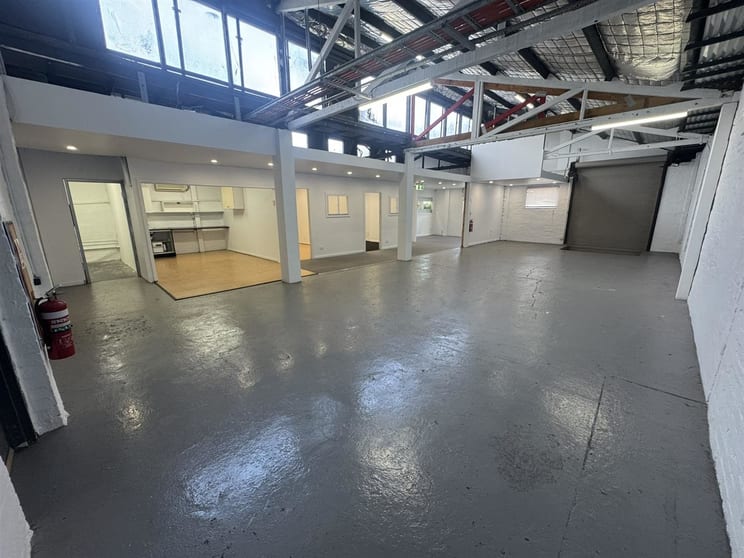 Click to view all images Unit 3/12-14 Norman Street Peakhurst NSW 2210 - Image 1