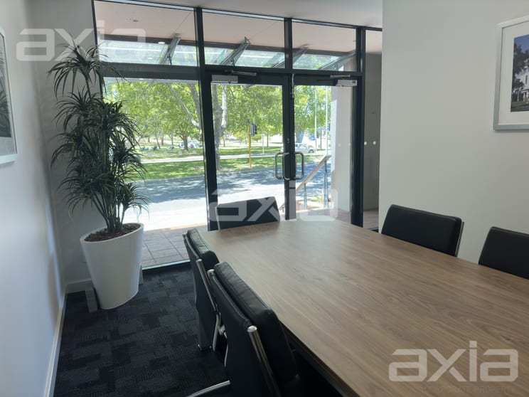 Click to view all images Suite 4/116 Mounts Bay Road Perth WA 6000 - Image 3