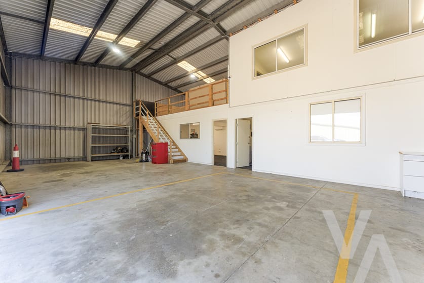 Click to view all images 1/200 Macquarie Road Warners Bay NSW 2282 - Image 2