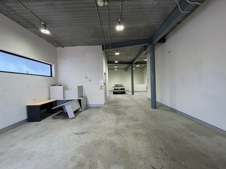 Click to view all images 1/189 Flemington Road Mitchell ACT 2911 - Image 2