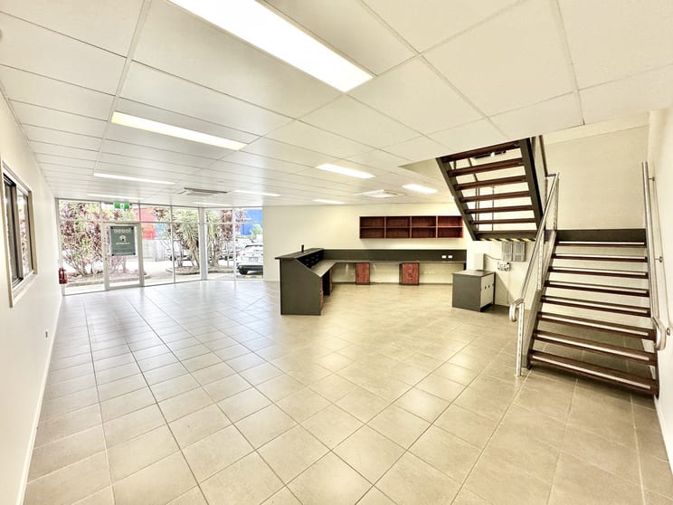 Click to view all images Unit 1/508-518 Woolcock Street Garbutt QLD 4814 - Image 3