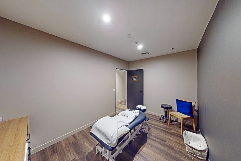 Click to view all images 19 Bell Street Ivanhoe VIC 3079 - Image 3