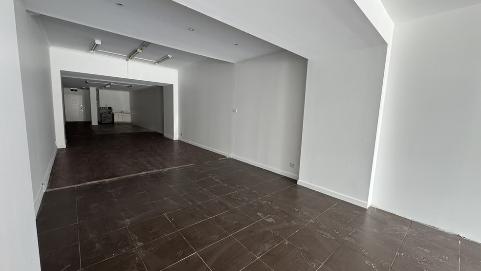 Click to view all images 246B Victoria Street Richmond VIC 3121 - Image 3