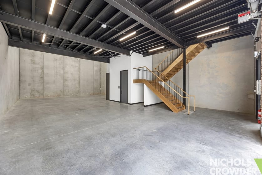 Click to view all images 24 Hamlet Street Cheltenham VIC 3192 - Image 3