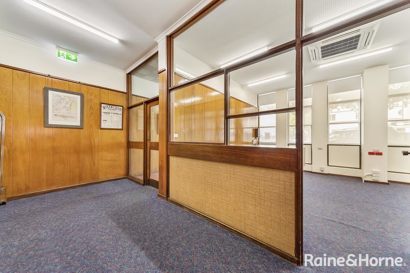 Click to view all images 21 Montague Street Goulburn NSW 2580 - Image 2