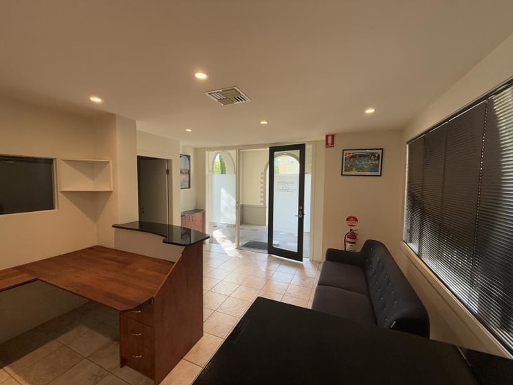 Click to view all images Unit 1/28 Bougainville Street Griffith ACT 2603 - Image 2