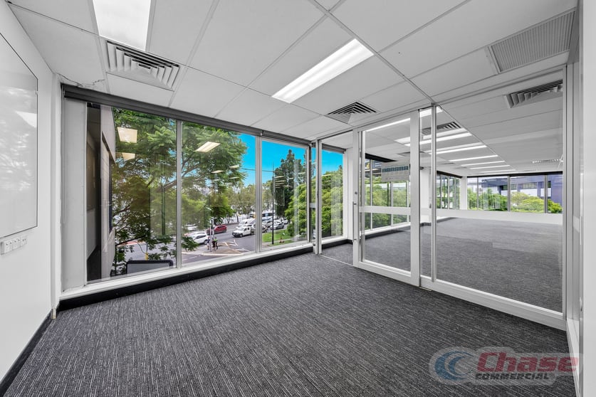 Click to view all images 265 Coronation Drive Milton QLD 4064 - Image 1