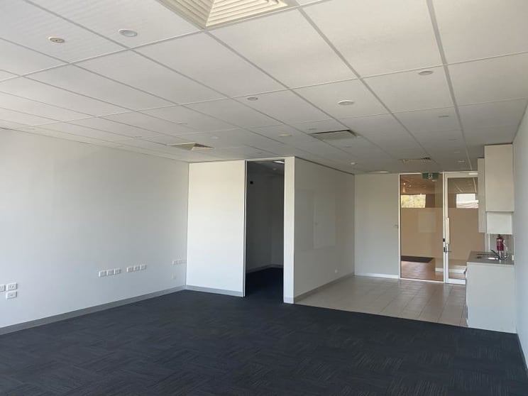 Click to view all images Level 2/60/574 Plummer Street Port Melbourne VIC 3207 - Image 1