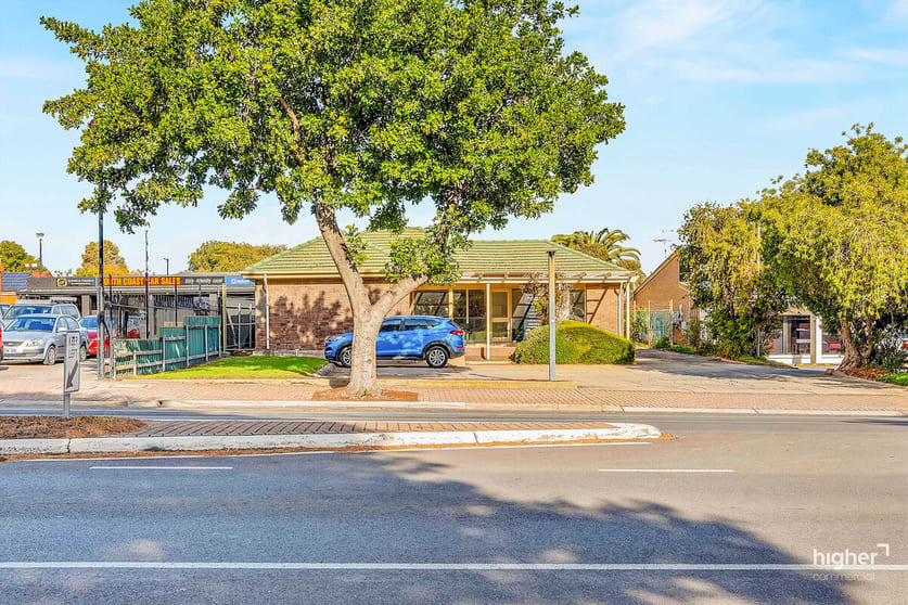 Click to view all images 82 Beach Road Christies Beach SA 5165 - Image 3