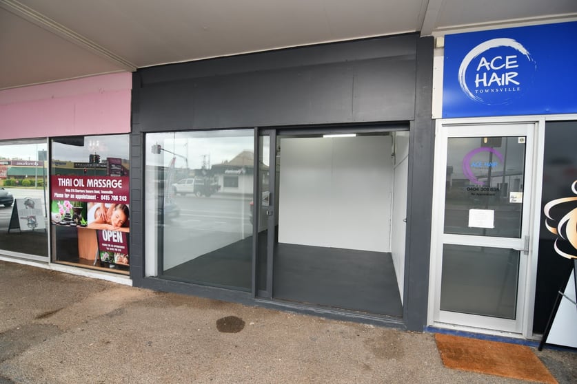 Shop B/213-215 Charters Towers Road Mysterton QLD 4812 - Image 2
