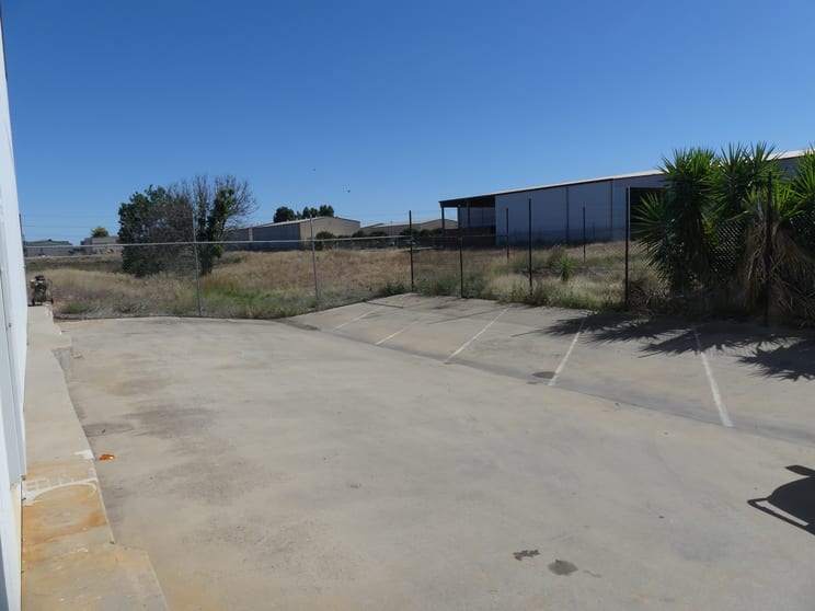 Click to view all images 1/7 Joseph Baldwin Place Shepparton VIC 3630 - Image 3