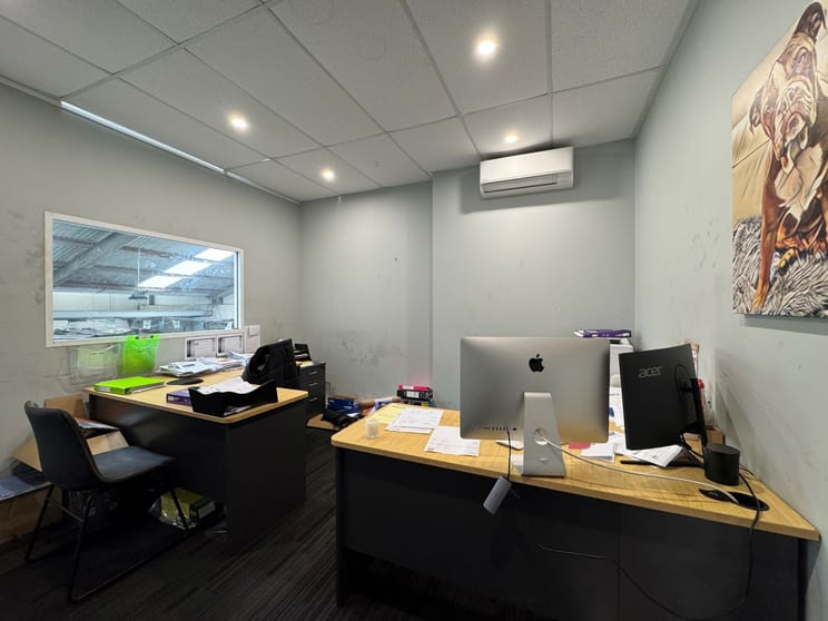 Click to view all images Unit 17/16-24 Waratah Street Kirrawee NSW 2232 - Image 2