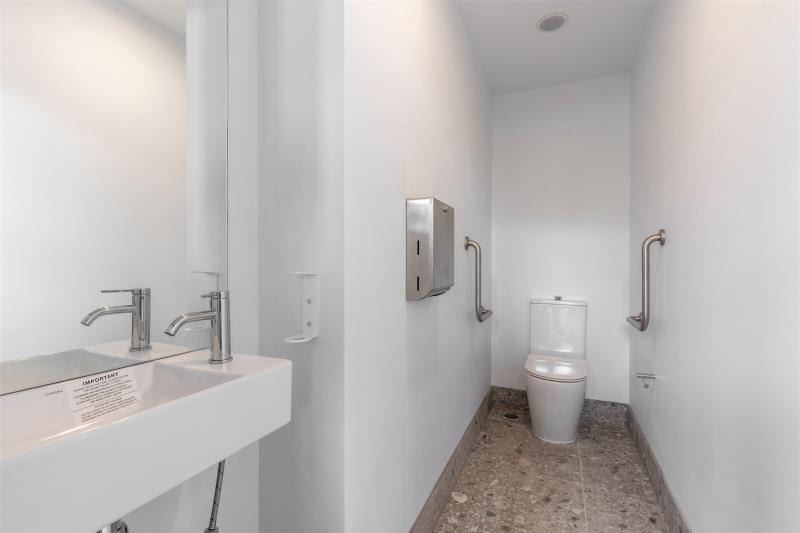 Click to view all images T4-C10/220 Melrose Drive Phillip ACT 2606 - Image 3