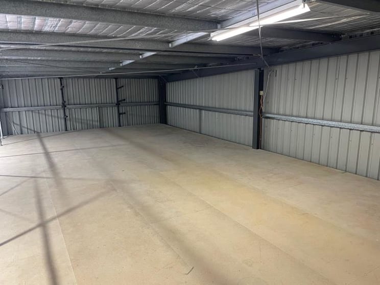 Click to view all images Unit 10/16 Stockyard Place West Gosford NSW 2250 - Image 3