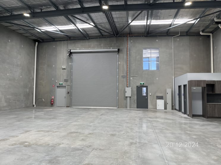 Click to view all images 1/25 Carbonate Road Wangara WA 6065 - Image 3