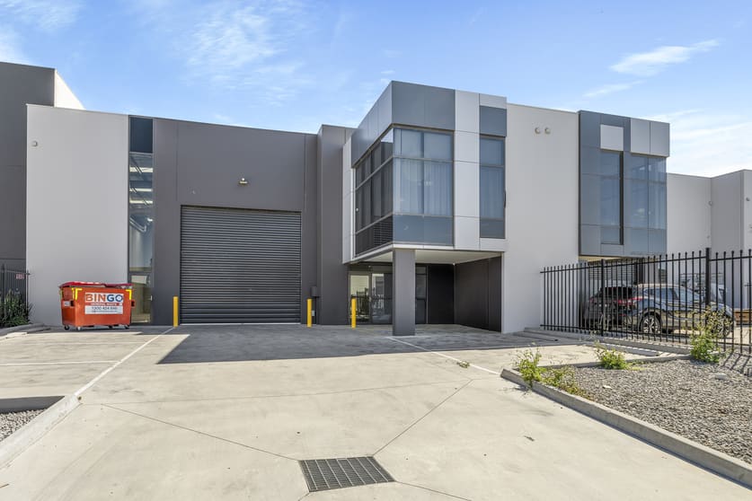 Click to view all images 92 Yale Drive Epping VIC 3076 - Image 1