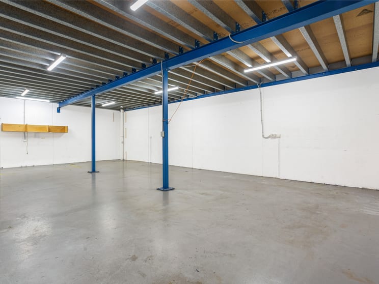 Click to view all images 3/77 Newton Road Wetherill Park NSW 2164 - Image 3
