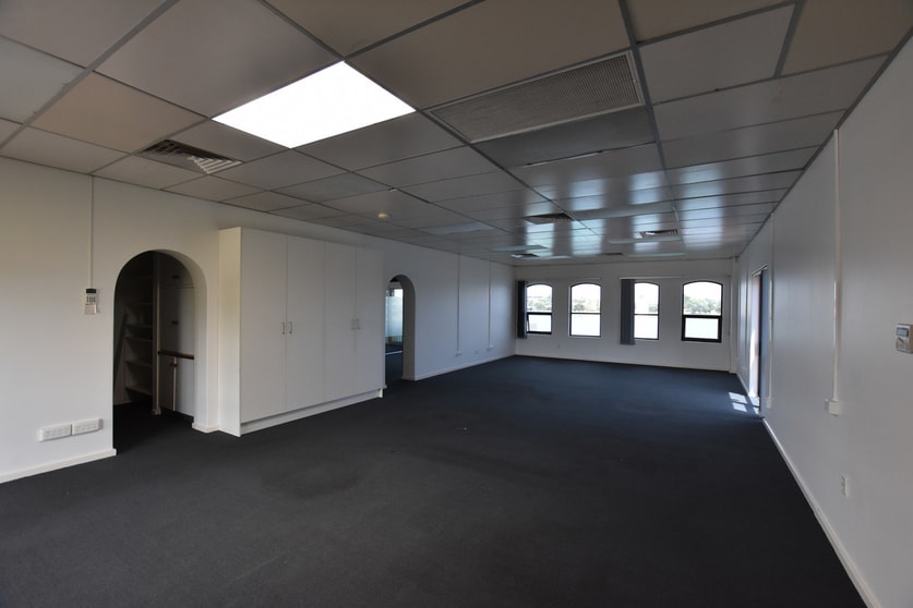 Click to view all images Suite 7 & 8, 149 Brebner Drive West Lakes SA 5021 - Image 2