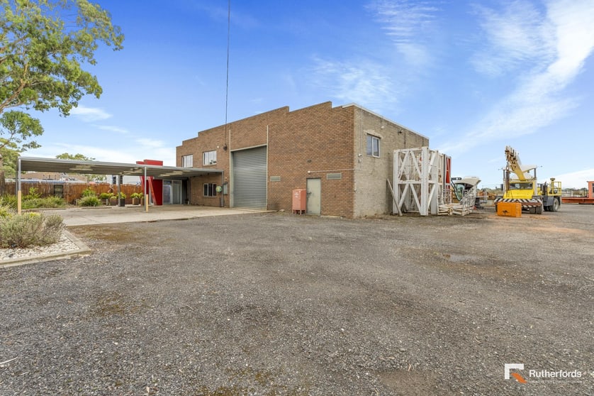 Click to view all images 10-12 Chester Road Altona VIC 3018 - Image 2