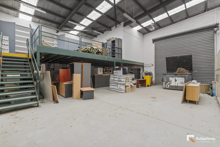 Click to view all images 10-12 Chester Road Altona VIC 3018 - Image 3