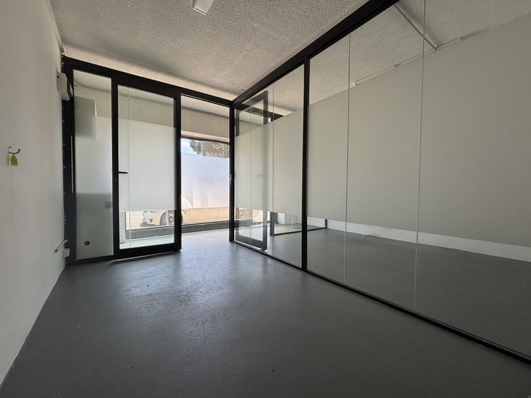 Click to view all images 2a Edward Street Kingsgrove NSW 2208 - Image 3