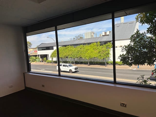 Click to view all images 1/146 Greenhill Road Parkside SA 5063 - Image 3