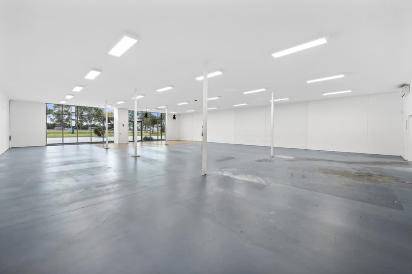 Click to view all images 4/10-12 South Link Dandenong South VIC 3175 - Image 3