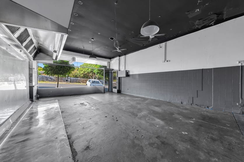 Click to view all images 7 Barlyn Rd Mount Waverley VIC 3149 - Image 3