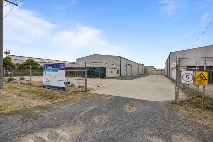 1/259 Ring Road Wendouree VIC 3355 - Image 3