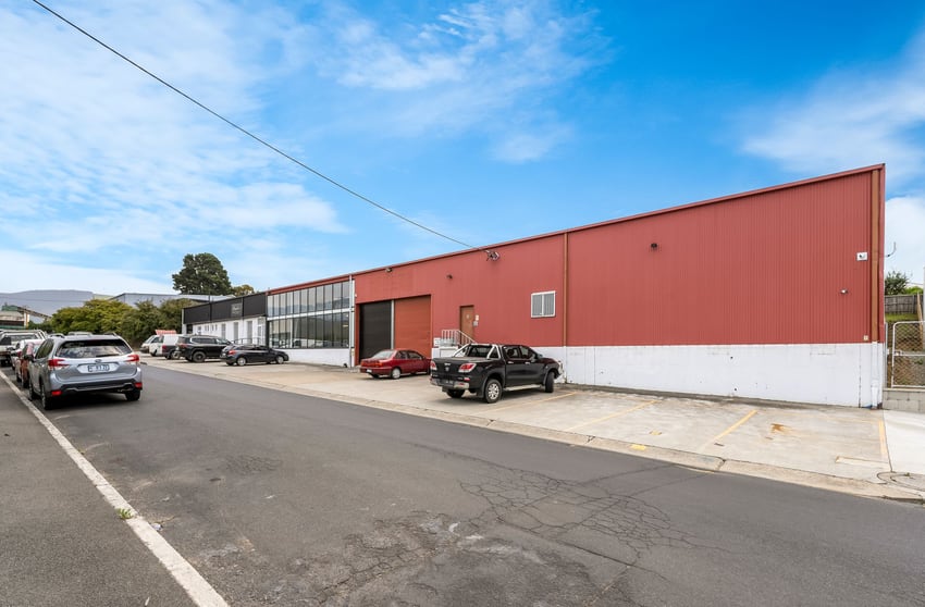 Click to view all images 6 Pear Avenue Derwent Park TAS 7009 - Image 1