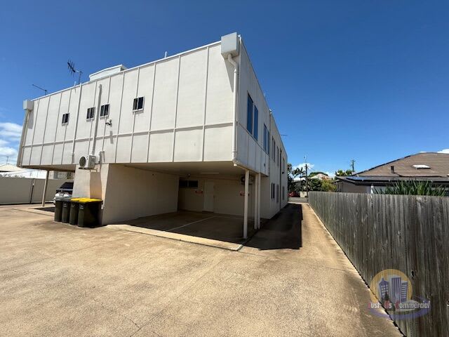 Click to view all images Shop 2/77 Barolin Bundaberg Central QLD 4670 - Image 1