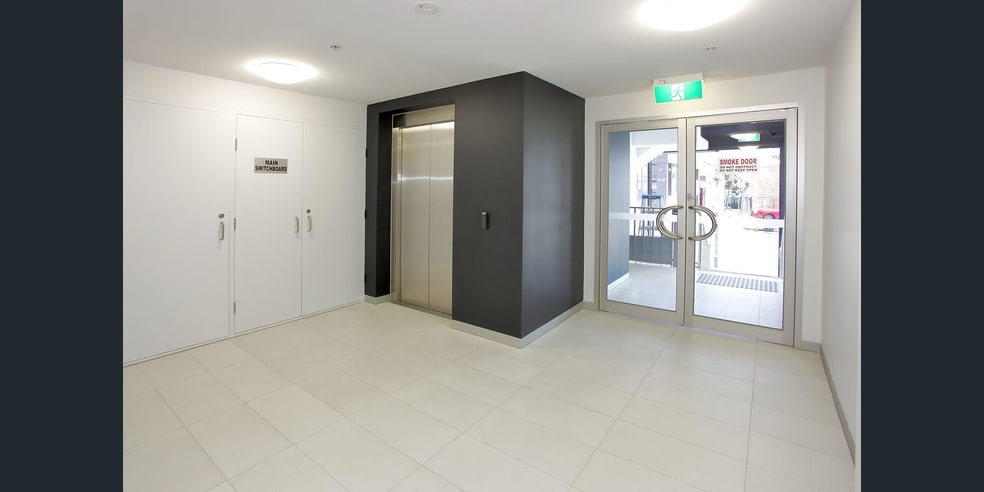 Click to view all images 215/204-218 Dryburgh Street North Melbourne VIC 3051 - Image 3