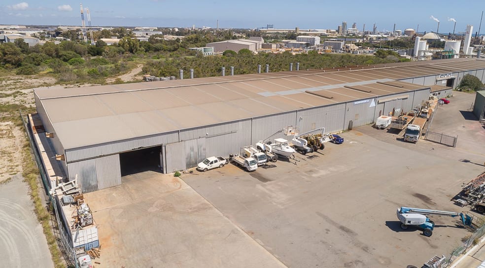 Click to view all images Workshop 2/38 Thomas Rd Kwinana Beach WA 6167 - Image 1