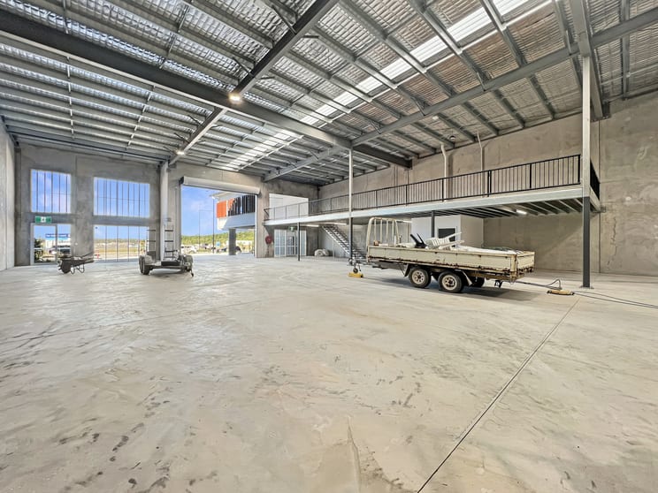 Click to view all images 1/5 Hancock Way Baringa QLD 4551 - Image 2
