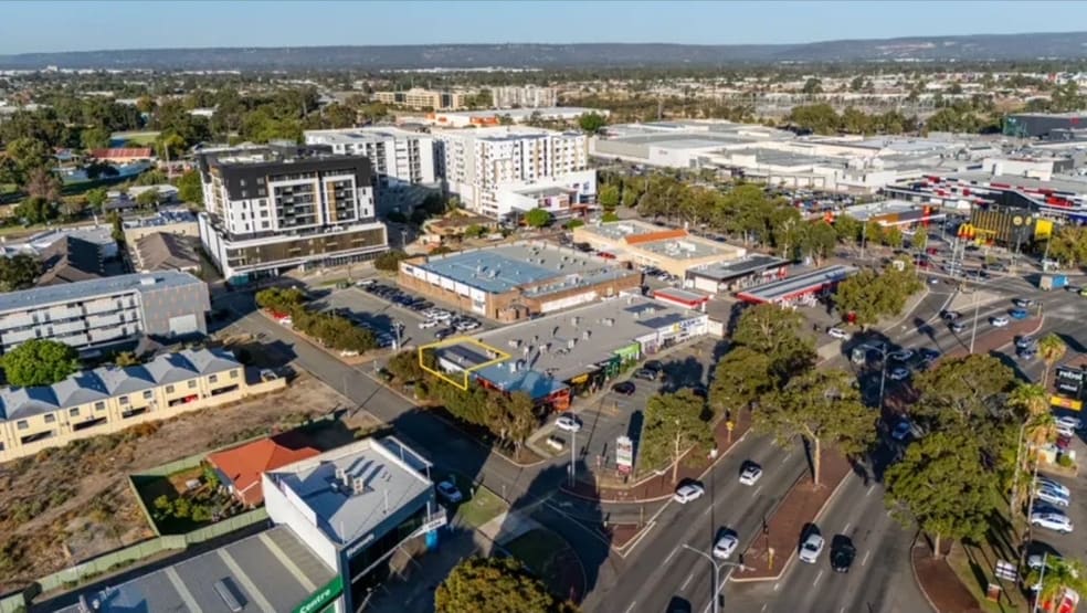 Click to view all images 7/1340 Albany Highway Cannington WA 6107 - Image 1