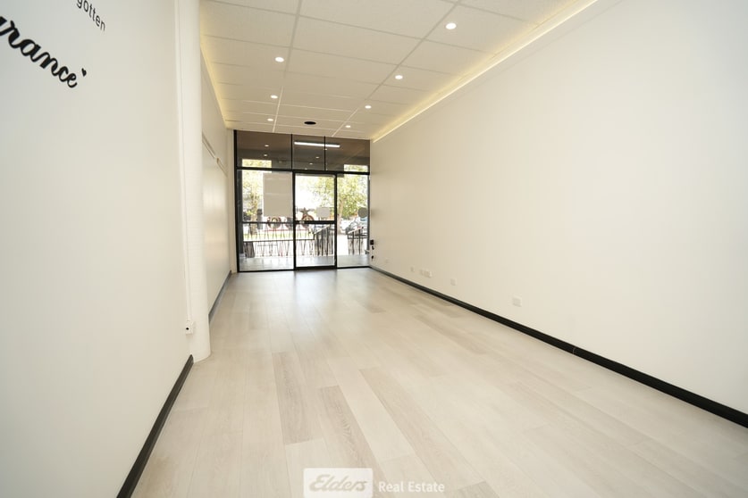 2/431 Banna Avenue Griffith NSW 2680 - Image 2