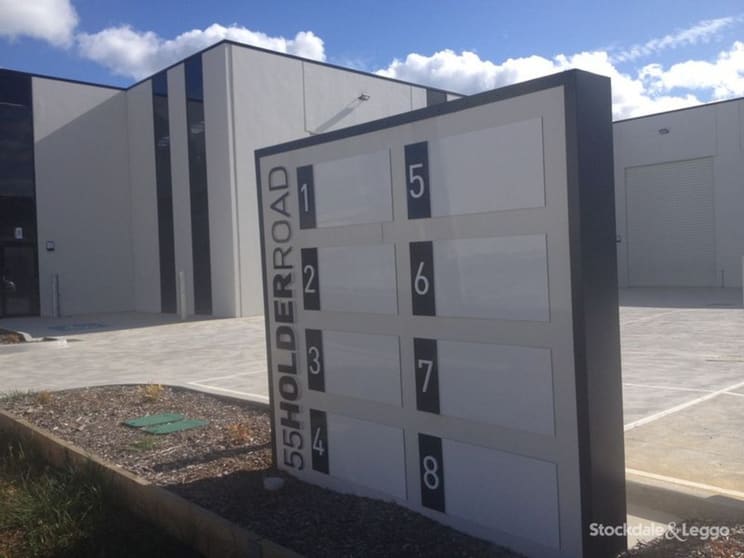 Click to view all images 3/55 Holder Road Bannockburn VIC 3331 - Image 2