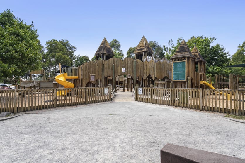Click to view all images 22-28 Rob Roy Road Malvern East VIC 3145 - Image 3